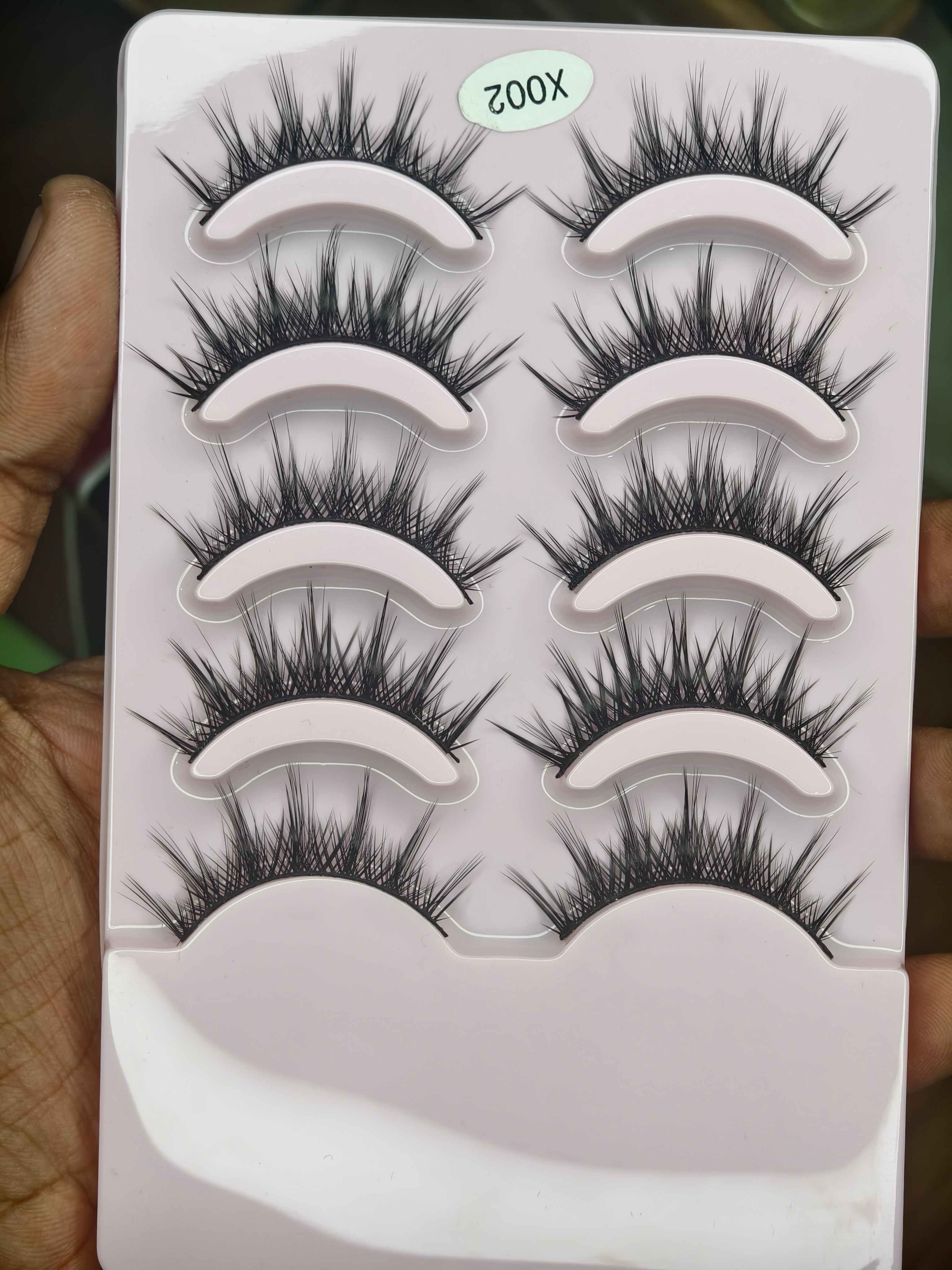 Extremly Natural lightweight lash-x002